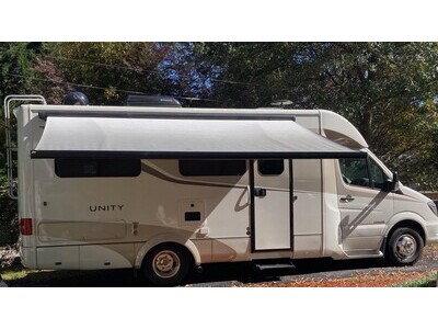 2017 Leisure Travel Van Unity U24FX