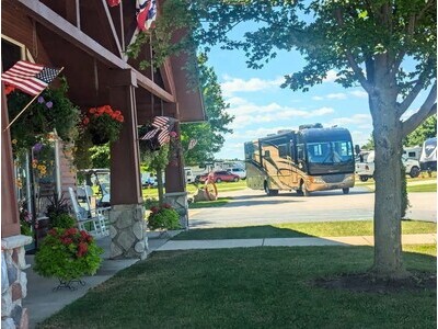 Beautiful spacious Class A 38ft 