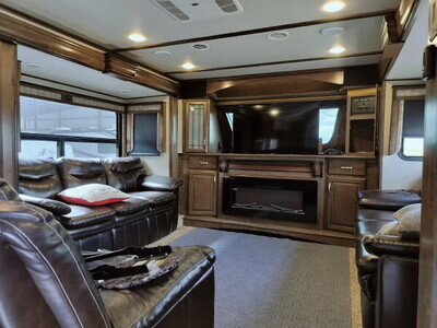 2017 Grand Design 374th Toy Hauler $49k