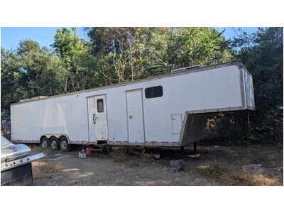 2001 United Expressline Extreme 48 