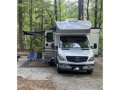 2019 Winnebago Navion 24D  Class C Diese