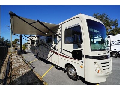 2017 Fleetwood Flair 31E
