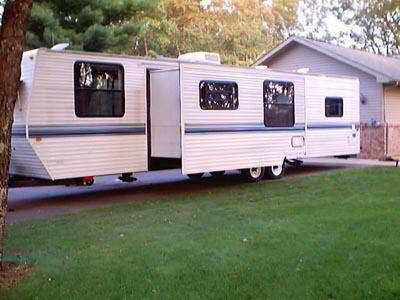 Campers Paradise 1998 Nomad new in 2000