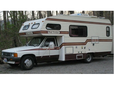 1988 Toyoto Mini Cruiser $7.500.00