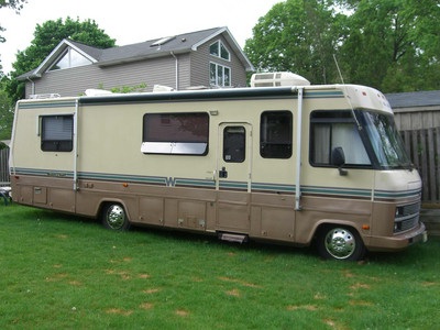 1990 Winnebago Superchief $10,500