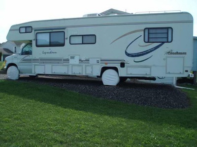 1 Owner - Well Maintained - 99 Coachmen