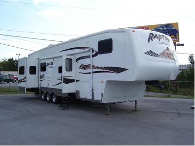 2007 Keystone Raptor 3600 Toy Hauler