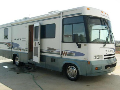 2001 Winnebago Brave 30W (#1181)