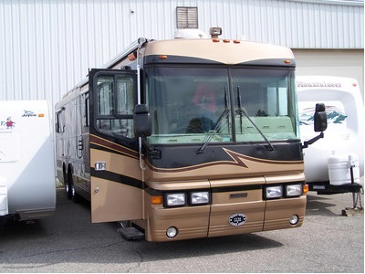 1998 Blue Bird Wadnerlodge LX40 $129,995