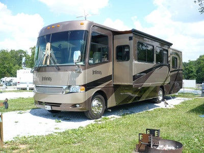 2004 Infinity 37 Class A Motorhome 