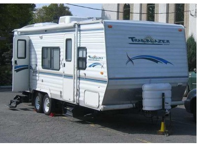 2004 Komfort Trailblazer T23S