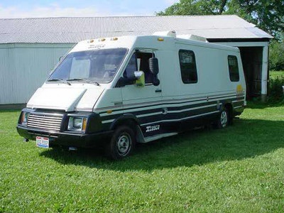 1985 Winnibago Phasar 20 ft, 20MPG, FWD