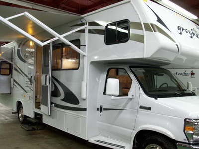 2009 Greyhawk Class C RV With Warranty!
