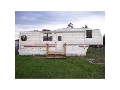Fleetwood Series 5th Wheel