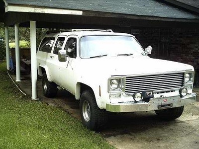 1977 4X4 Suburban 454 Big Block