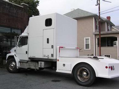 1999 FL70 Freightliner-326 Cat Engine-RV