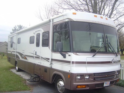 2000 - 37-1/2 Winnebago Adventurer ser.
