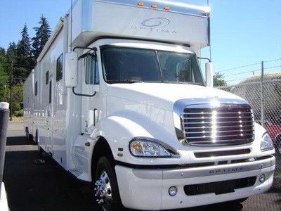 Optima Freightliner RV w/ Mercedes 450 