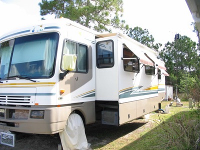 Fleetwood Bounder 36D - 37ft.