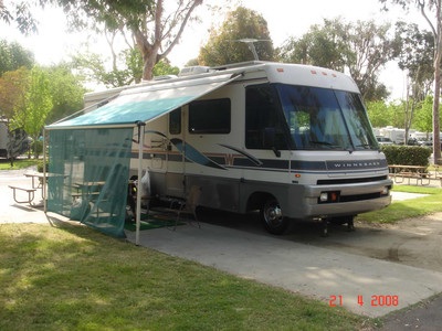 1996 30ft Winnebago adventurer class A