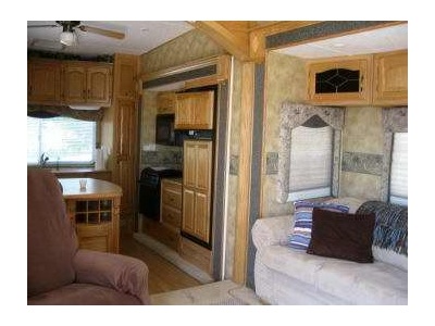 2005 Keystone Everest 366i -- $22,900!!