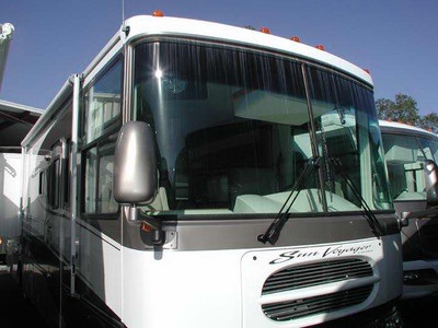 2004 Sun Voyager, model 8335MXG - 3807