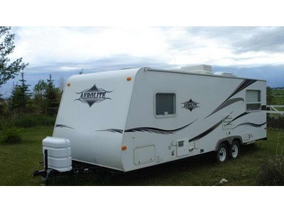 2006 AeroLite 26QSQ - Easy Towing!