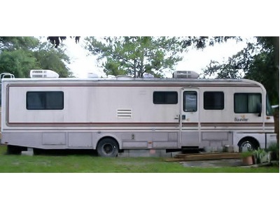 1994 Fleetwood Bounder $ 4000.