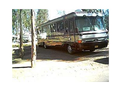 37 ft Safari Serengeti W.B. 1997  $49K