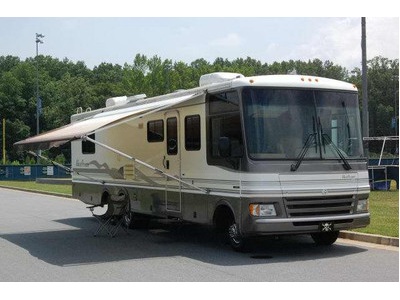 1998 Fleetwood Pace Arrow 37