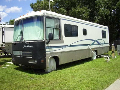 1998 Sun Voyager 34 -- Just like new!