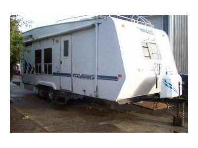 Toy Hauler 26ft Weekend Warrior
