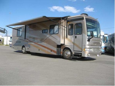 2006 Fleetwood Expedition 38FT Diesel Pu