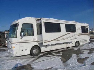 2004 Alfa Gold Diesel Pusher - With 2 Sl