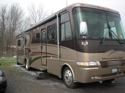 CA- 2004 38� Newmar Mountain Air 3780 w/