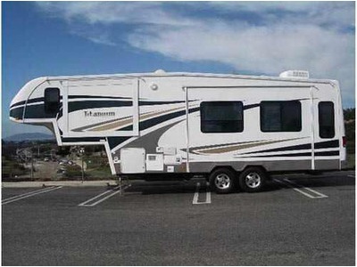 2007 Titanium 5th Wheel by Glendale