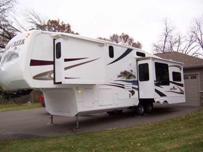 MN - 2009 36� Forest River Cedar Creek w