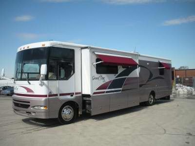 IL - 1999 40� Winnebago Grant Tour Vectr