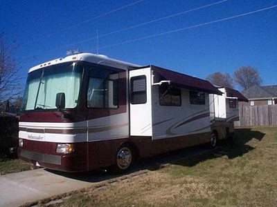 2002 HR Ambassador 38ft 3 slides $65,000