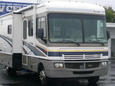 Exc.Cond.05 Fleetwood Cls. A 3 Slides 