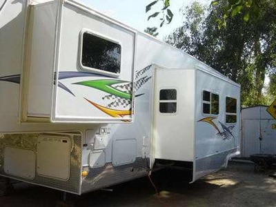 2005 Forest River California Sierra Spor