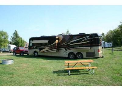 WI - 2008 42� MONACO Camelot w/4 slides