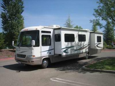 CA - 2000 36� Georgie Boy Cruisemaster w
