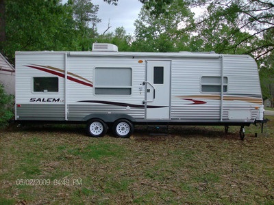 09 Salem Le by Forest River