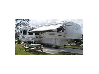 GA � 2003 43� Travel Supreme 43 KS QSODB