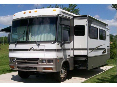 2001 Winnebago - Great Deal!