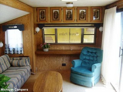 1986 Royal Palm 33 with 2 slides