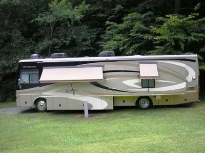 2007 Fleetwood Discovery 39V w/ only 780