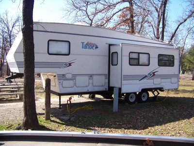 1998 Tahoe  5th wheel Large Slide $8900
