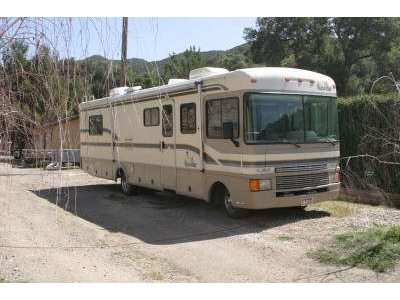 CA - 1997 34.5� Fleetwood Bounder 34J